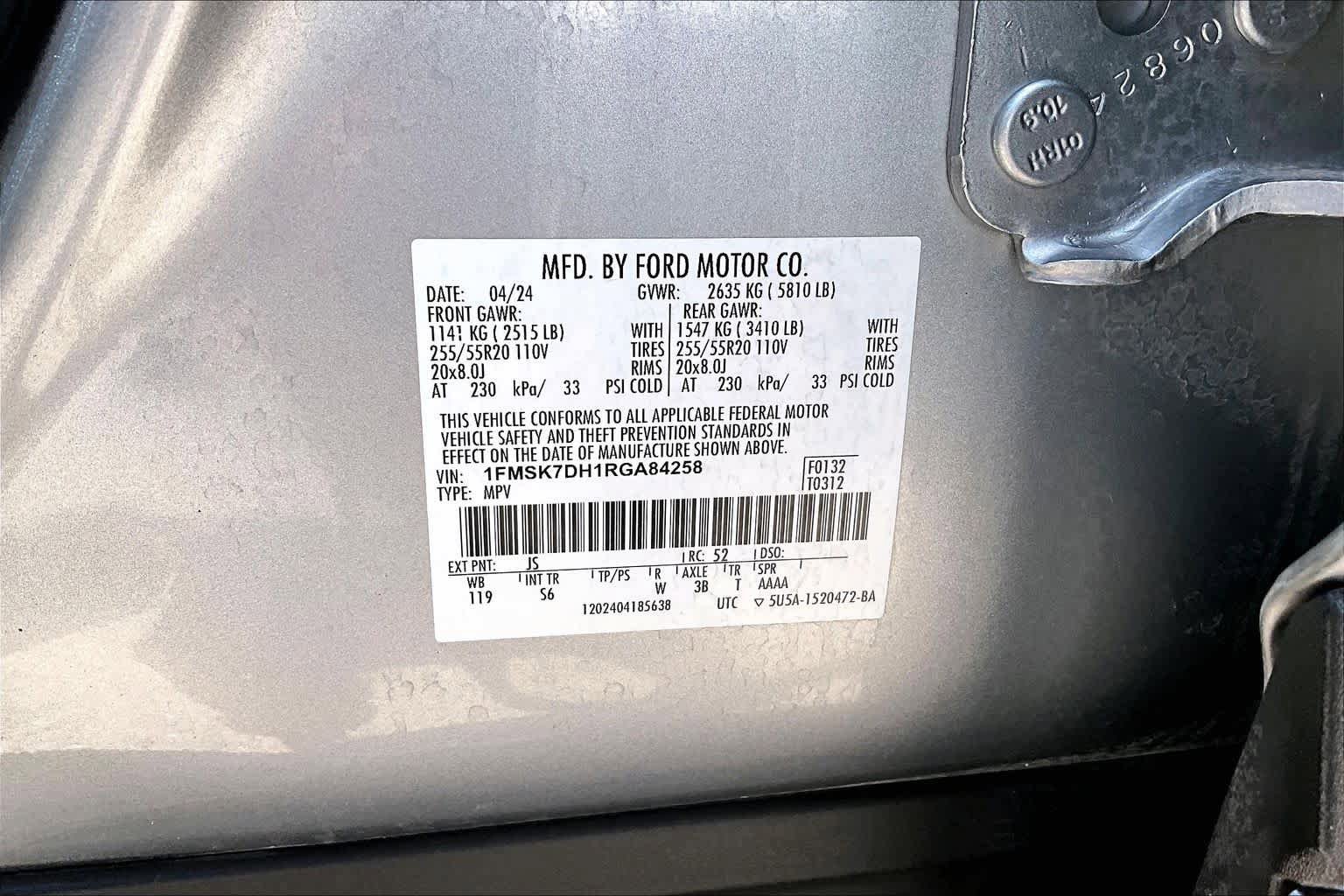 Certified 2024 Ford Explorer XLT w/ Equipment Group 202A RWD image 34