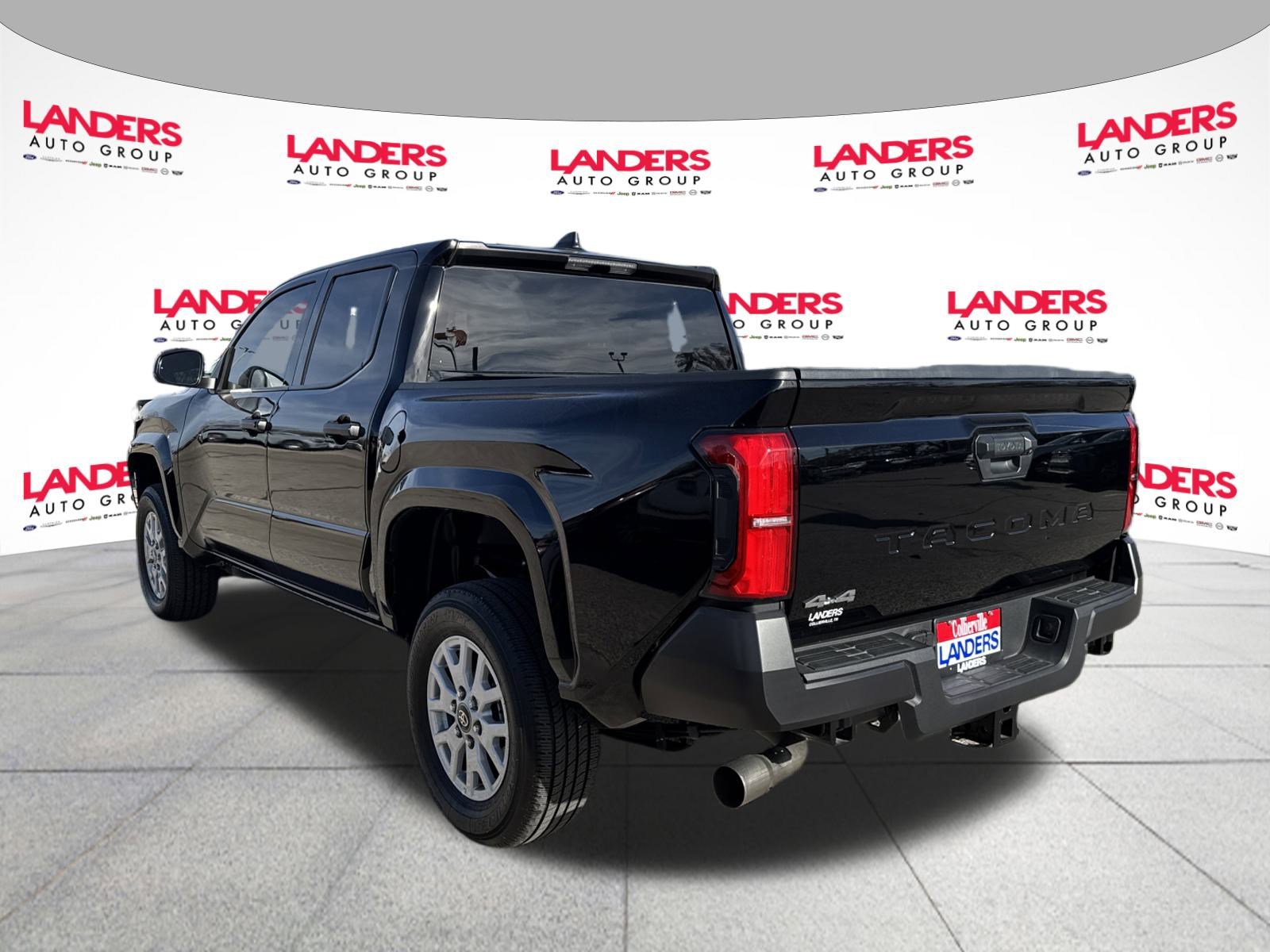 Used 2025 Toyota Tacoma SR image 7
