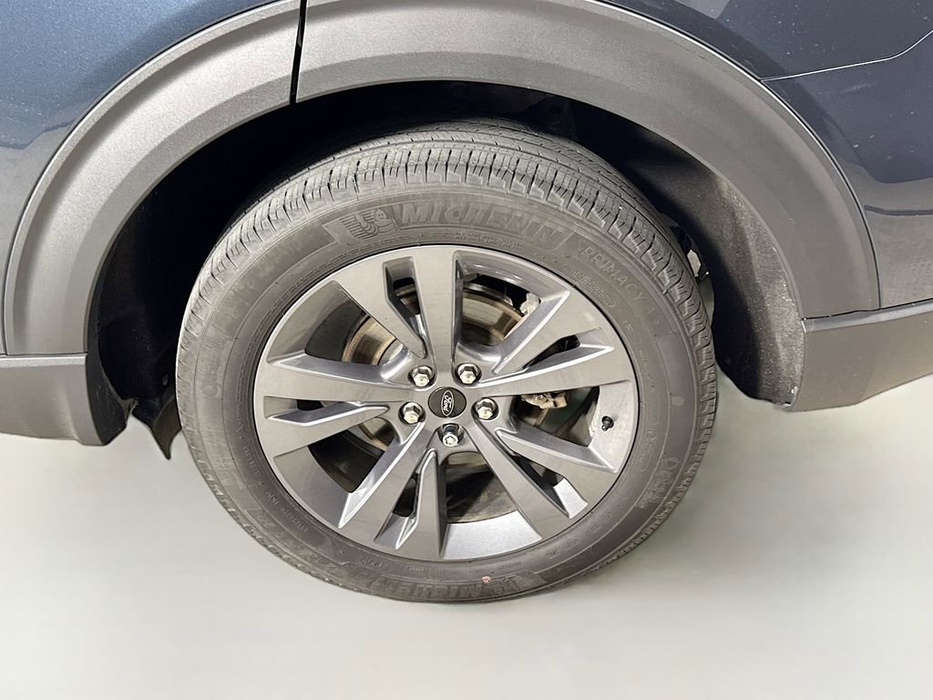 Certified 2023 Ford Explorer XLT w/ Equipment Group 202A image 32