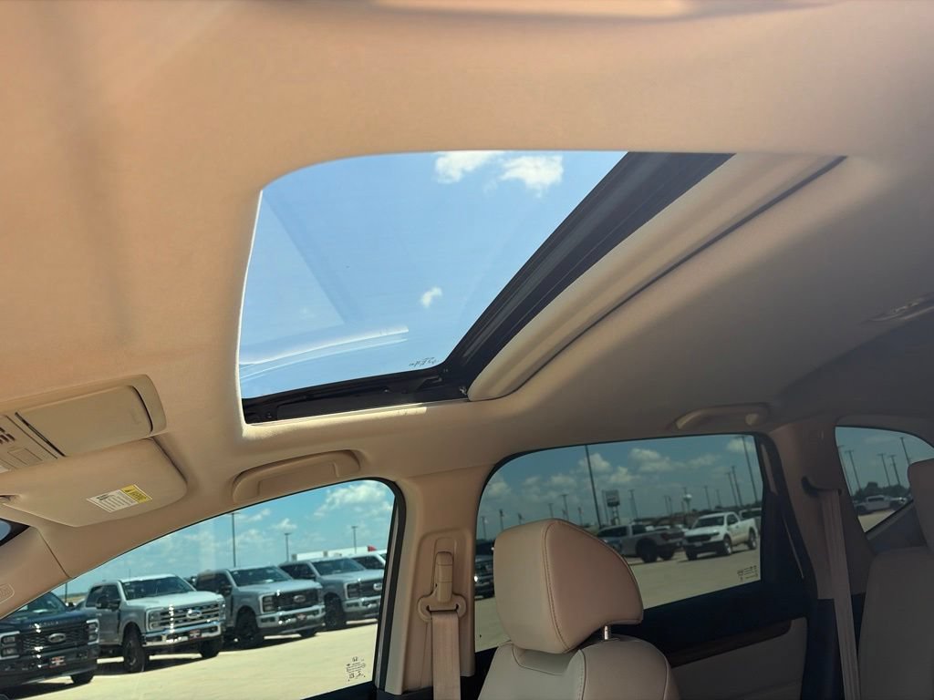 Used 2018 Honda CR-V Touring image 13