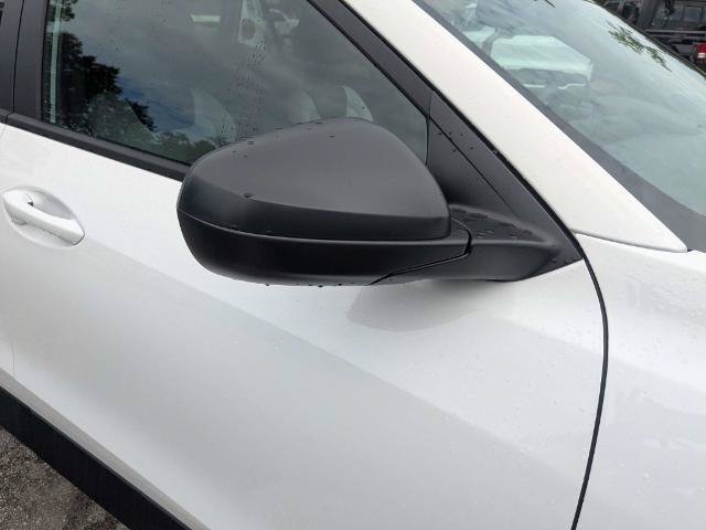 Used 2026 Chevrolet Trax LS FWD image 12
