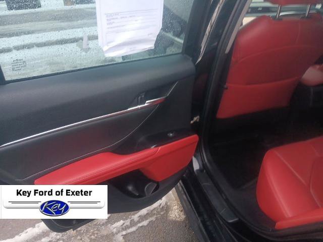 Used 2018 Toyota Camry XSE image 14