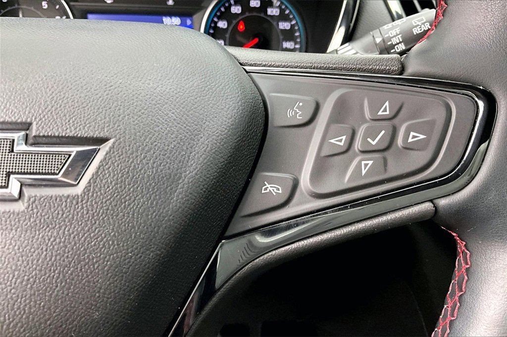 Used 2023 Chevrolet Equinox RS w/ RS Leather Package image 19