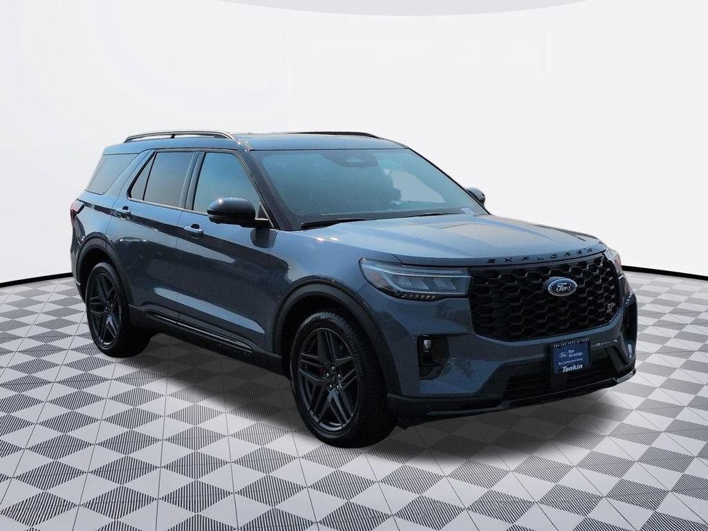 Certified 2025 Ford Explorer ST AWD/4WD image 7