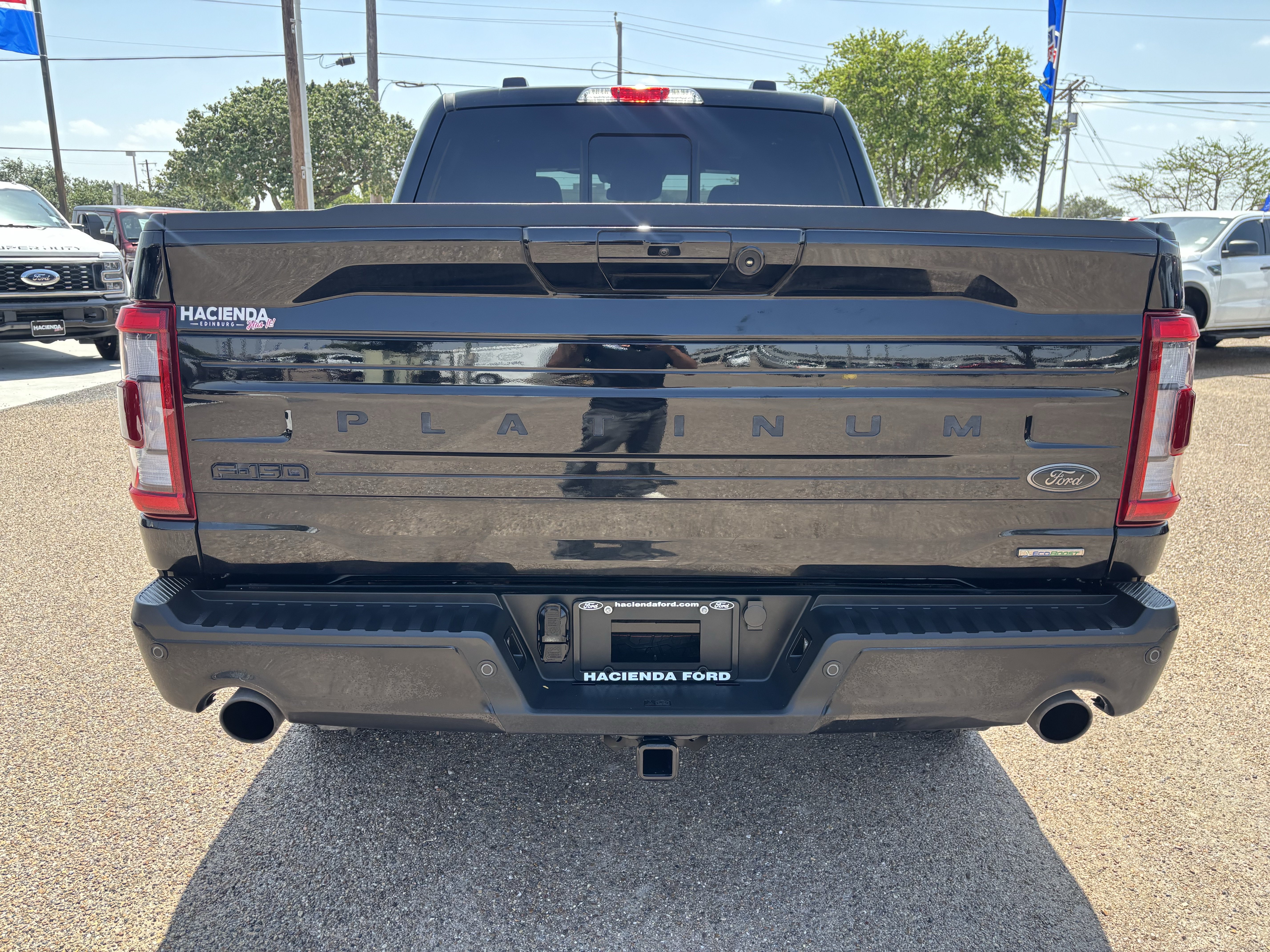 Certified 2023 Ford F150 Platinum w/ Equipment Group 701A High AWD/4WD image 3