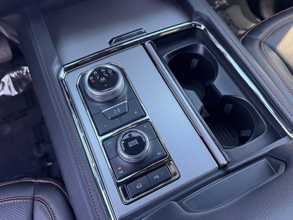 Certified 2024 Ford Expedition Timberline image 26