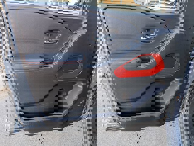 Used 2023 Nissan Frontier PRO-4X w/ Pro-4X Premium Package image 12