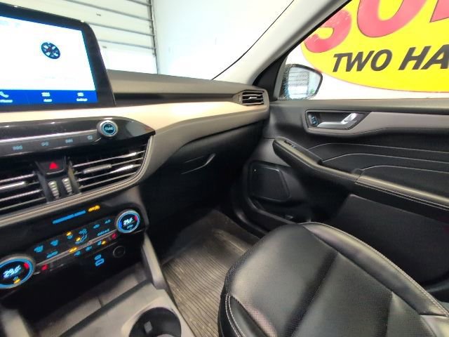 Certified 2021 Ford Escape SEL image 25