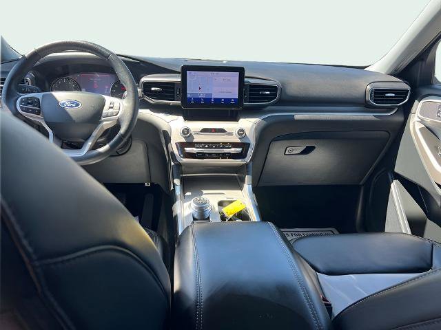 Certified 2023 Ford Explorer XLT w/ Equipment Group 202A AWD/4WD image 14