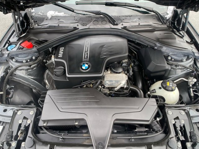 Used 2018 BMW 320i xDrive Sedan w/ Convenience Package image 11