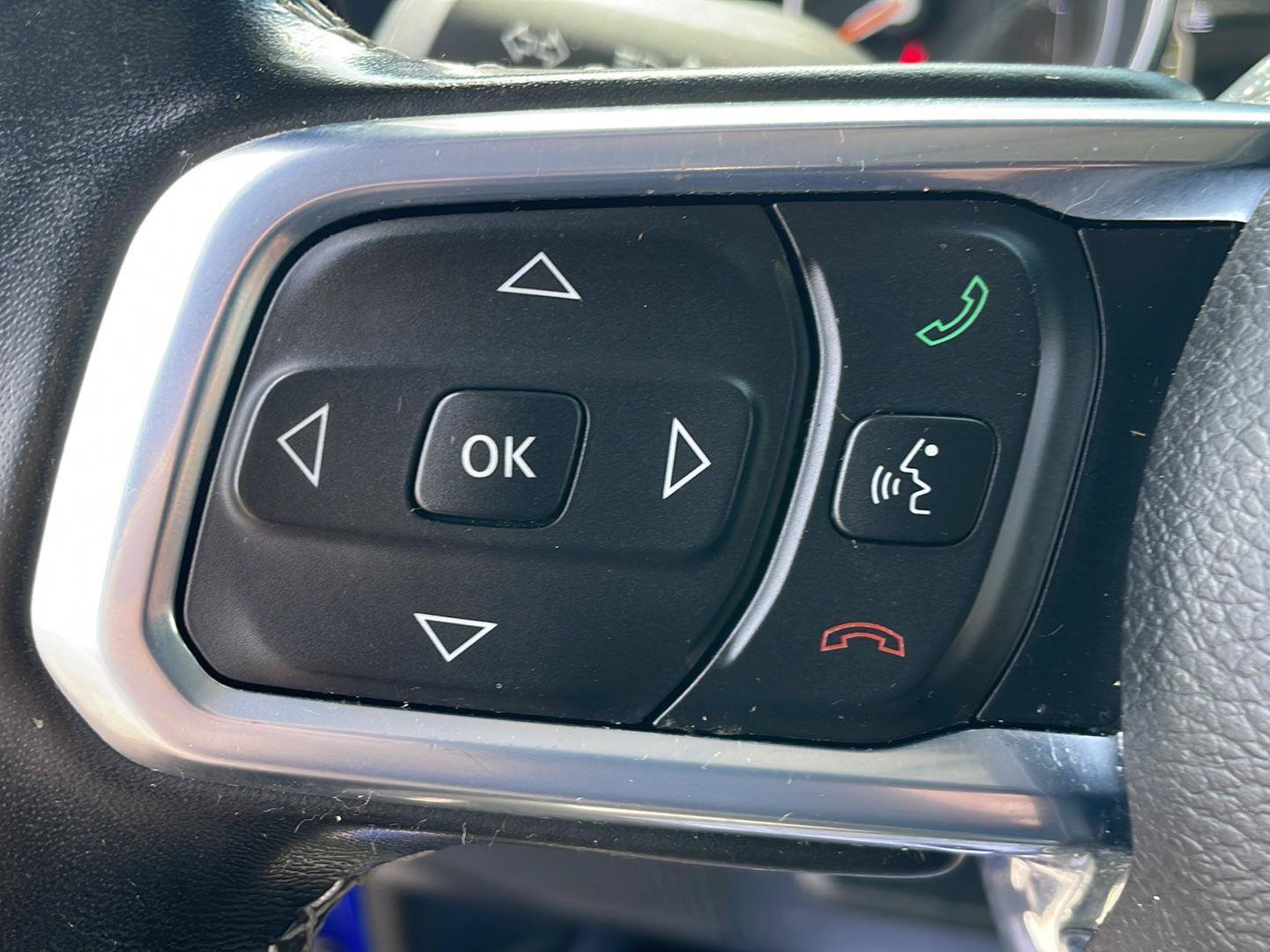 Used 2020 Jeep Wrangler Unlimited Sahara AWD/4WD image 14