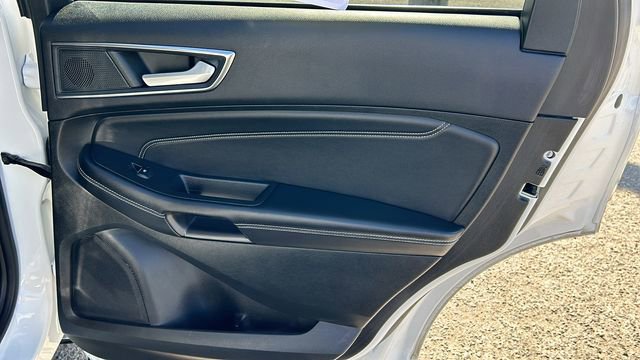 Certified 2023 Ford Edge Titanium w/ Class II Trailer Tow Package image 12