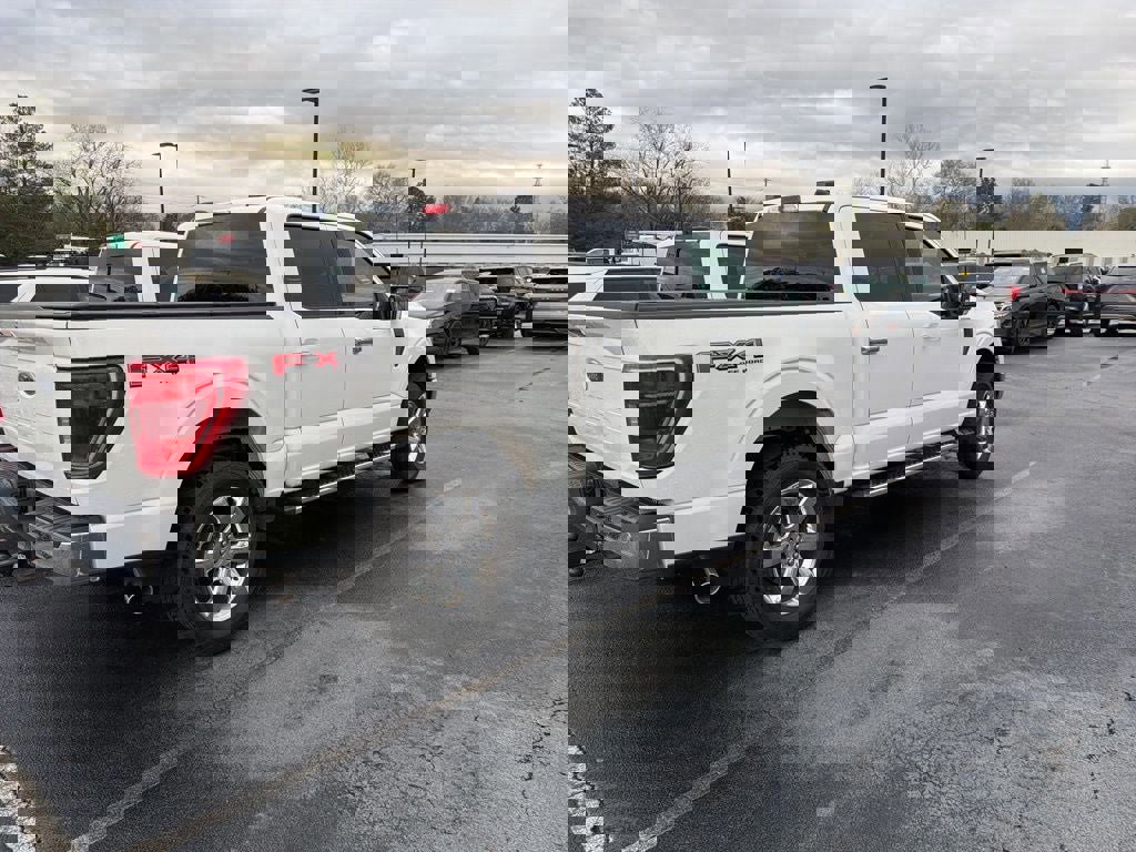 Certified 2022 Ford F150 XLT w/ Equipment Group 302A High image 9