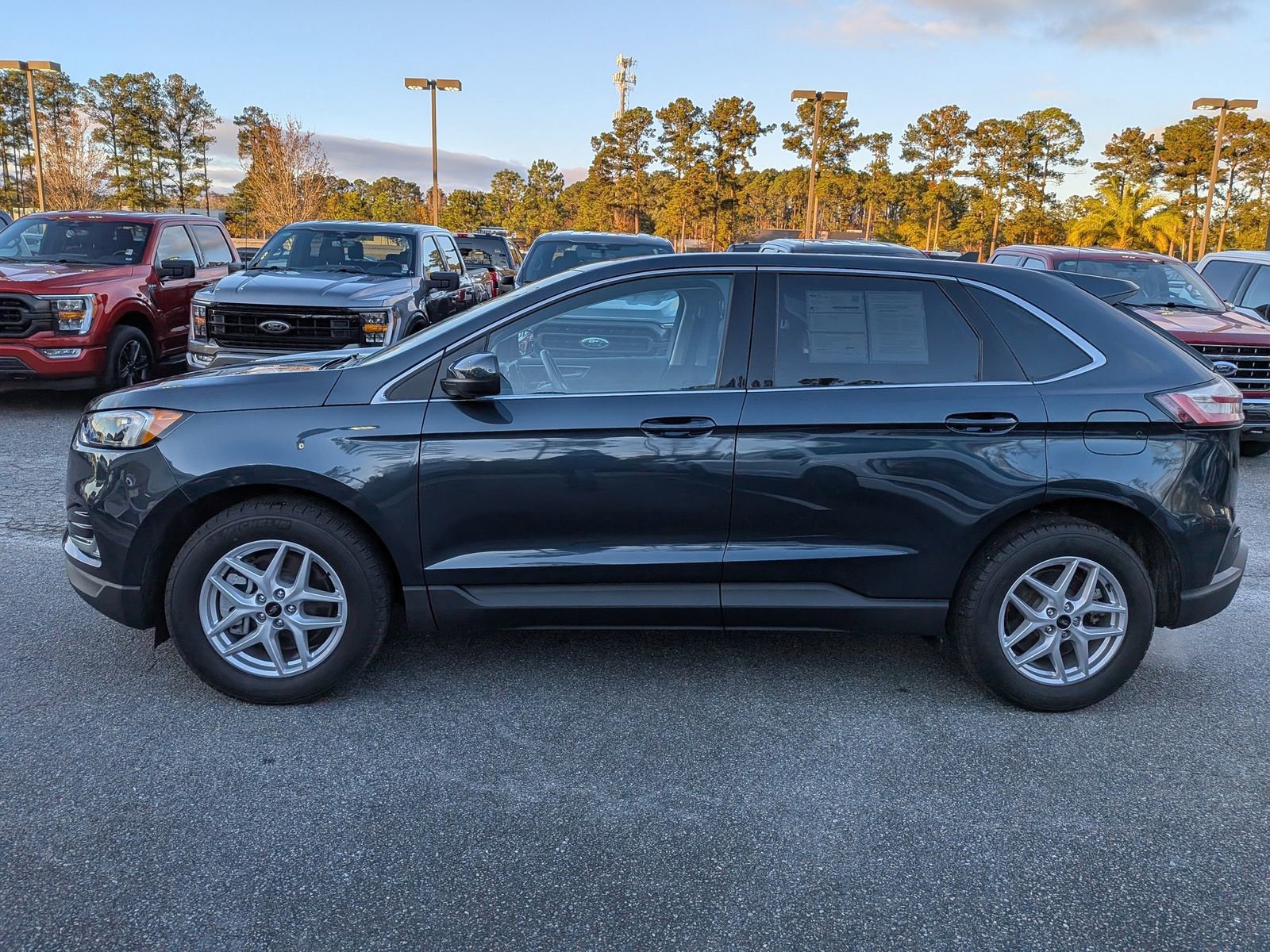 Certified 2024 Ford Edge SEL w/ Convenience Package image 7