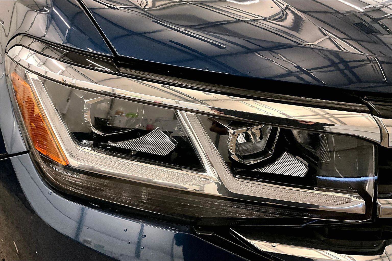 Used 2023 Volkswagen Atlas SE image 28