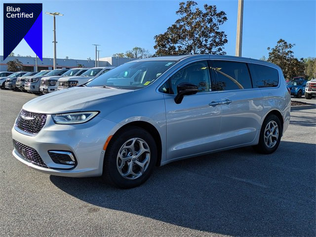 Used 2024 Chrysler Pacifica Limited