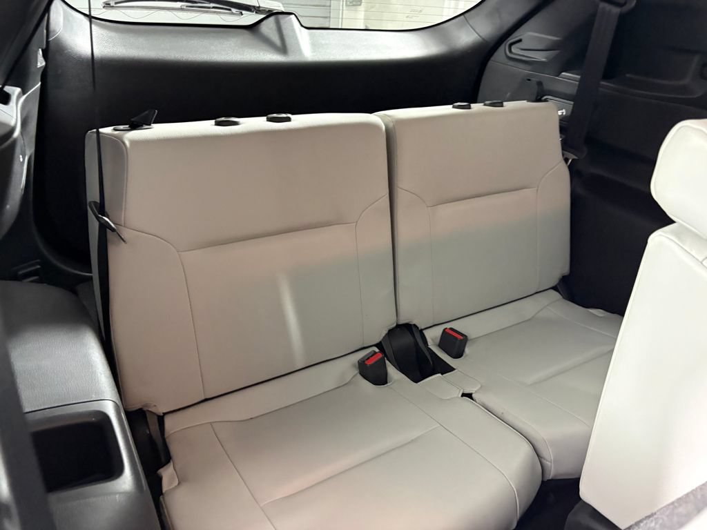 Used 2023 Mitsubishi Outlander SEL FWD image 34