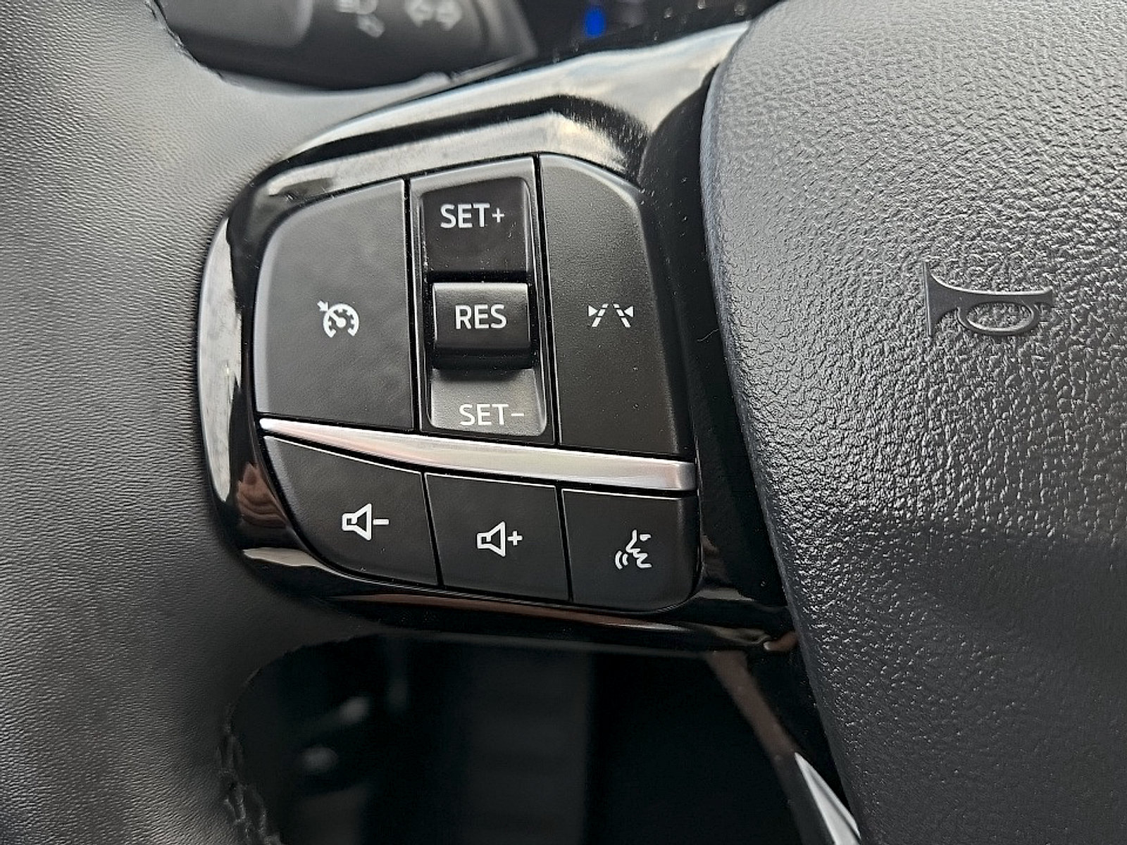 Certified 2024 Ford Escape Active AWD/4WD image 13