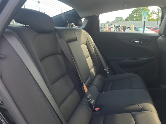 Used 2025 Chevrolet Malibu LT FWD image 15
