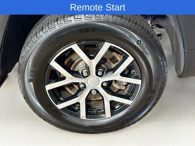 Used 2025 Jeep Grand Cherokee L Limited AWD/4WD image 39