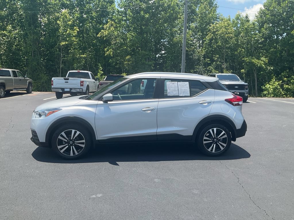 Used 2019 Nissan Kicks SV FWD image 8