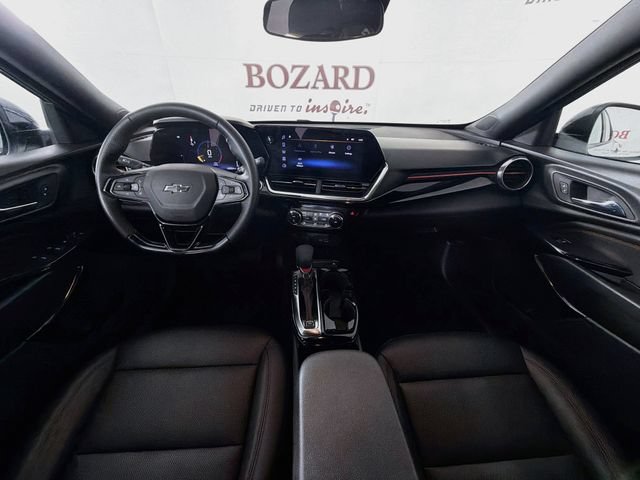 Used 2025 Chevrolet Trax RS w/ Driver Confidence Package FWD image 29