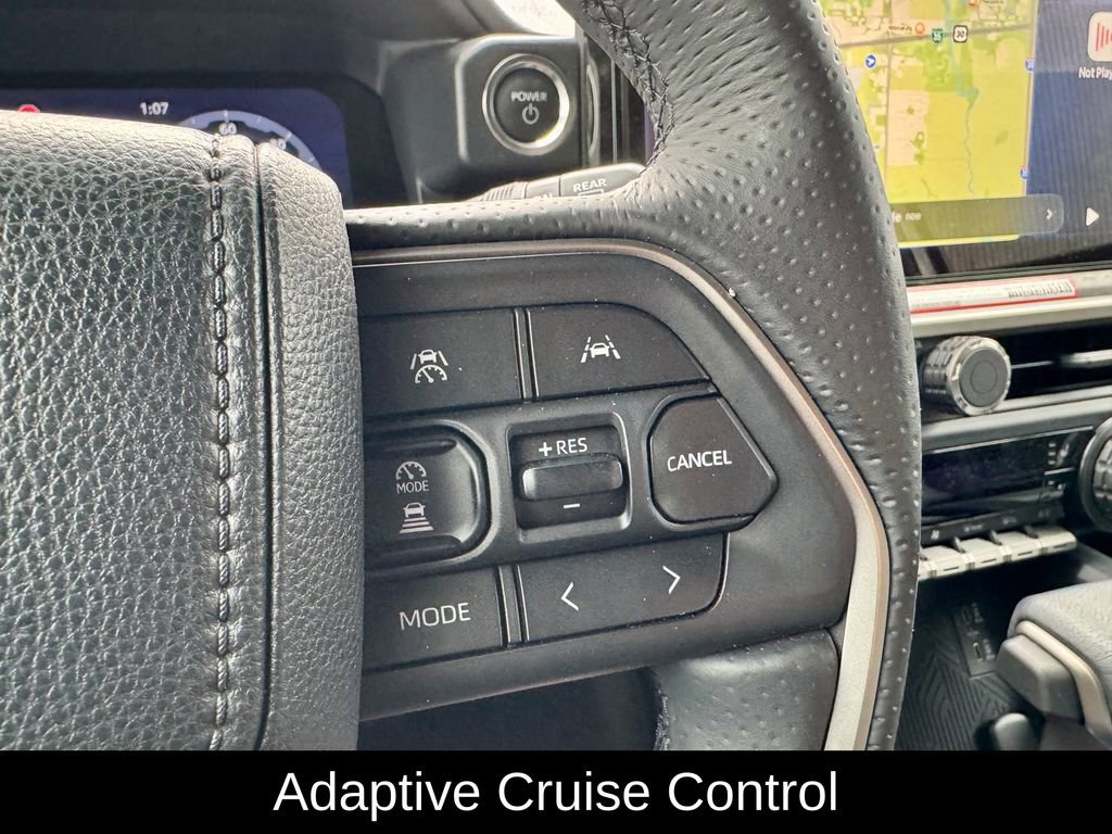 Used 2025 Toyota 4Runner Trailhunter image 32