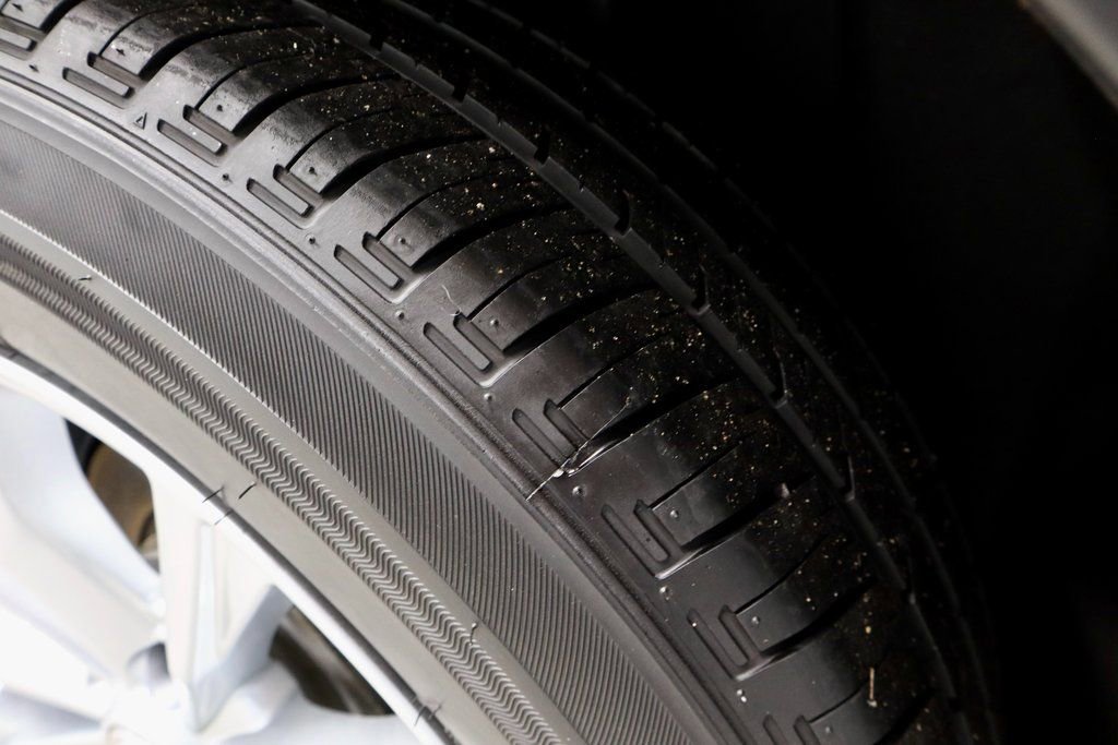 Used 2025 Honda CR-V EX-L image 20