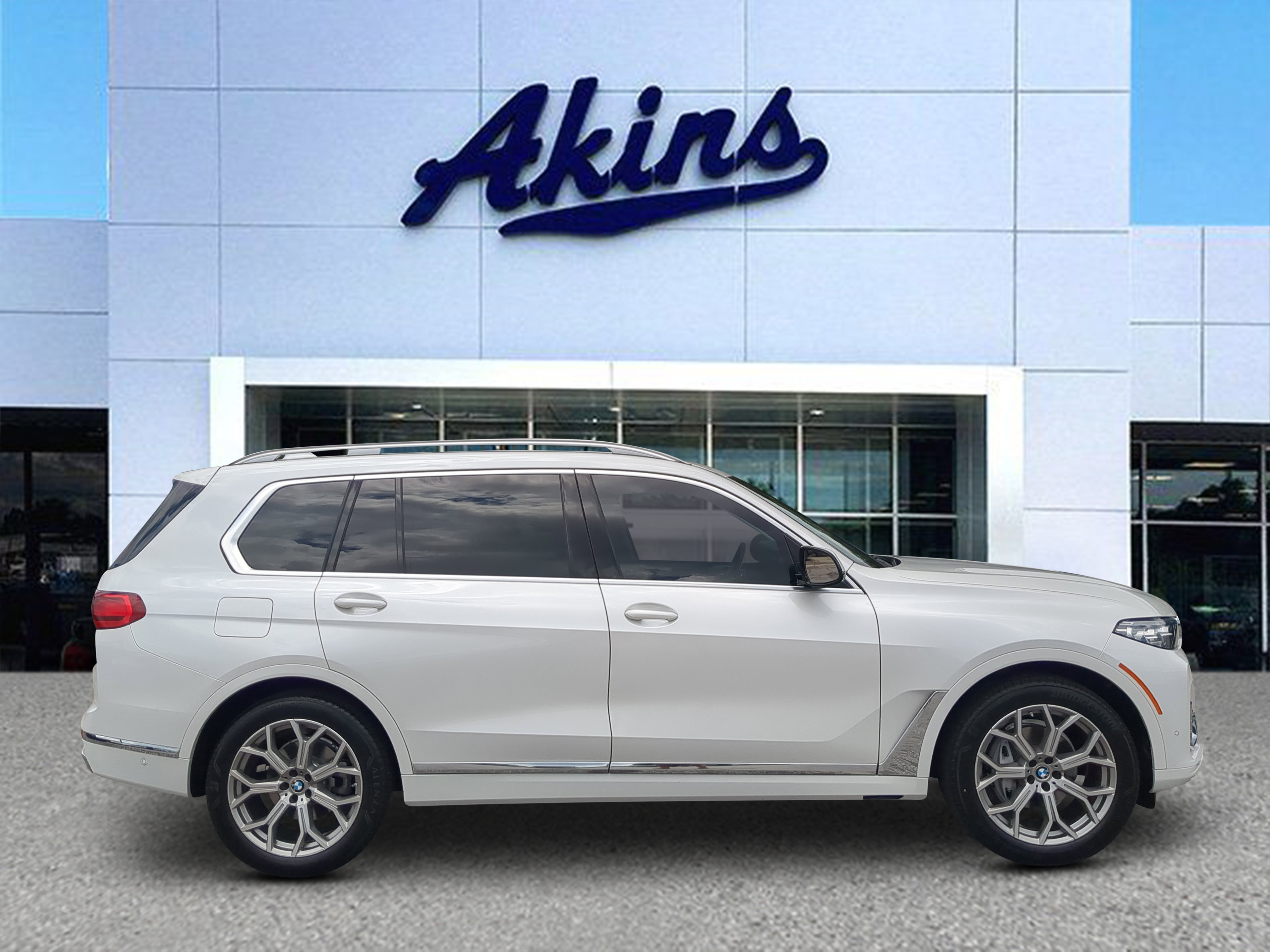 Used 2021 BMW X7 xDrive40i w/ Premium Package AWD/4WD image 1