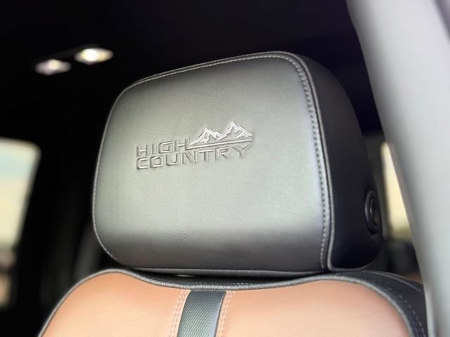 Used 2022 Chevrolet Silverado 2500 High Country AWD/4WD image 17