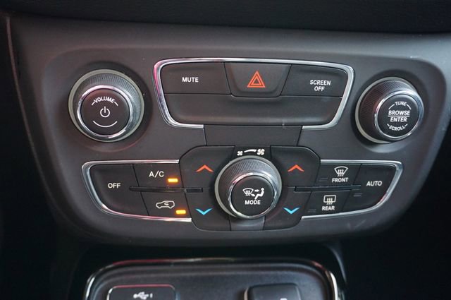 Used 2020 Jeep Compass Latitude FWD image 27