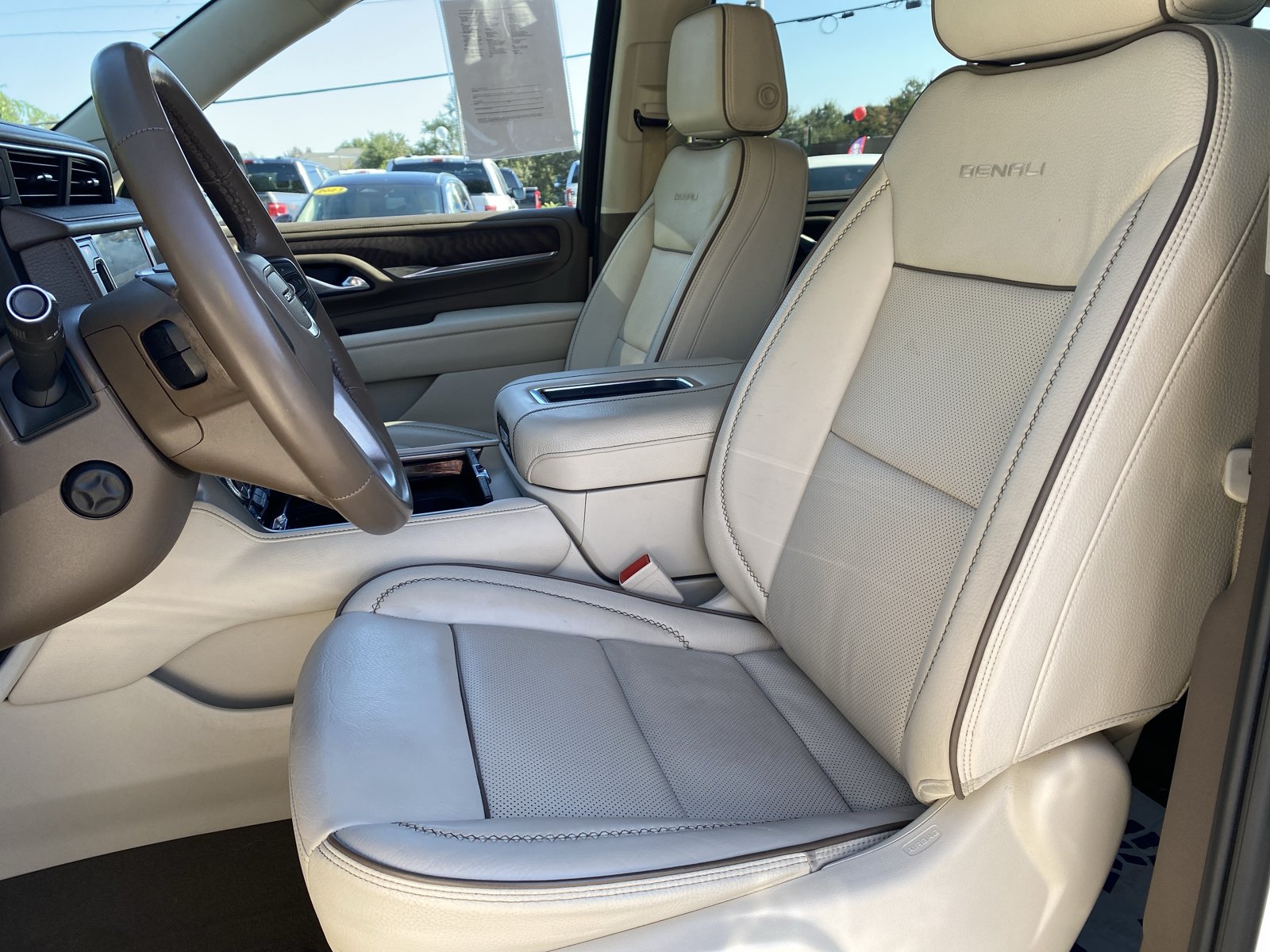 Used 2023 GMC Yukon XL Denali w/ Max Trailering Package AWD/4WD image 16