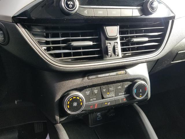 Certified 2022 Ford Escape SE w/ Cold Weather Package image 18