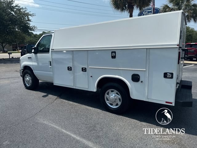 Certified 2024 Ford E-350 and Econoline 350 Super Duty w/ Power Windows & Locks Group RWD image 6