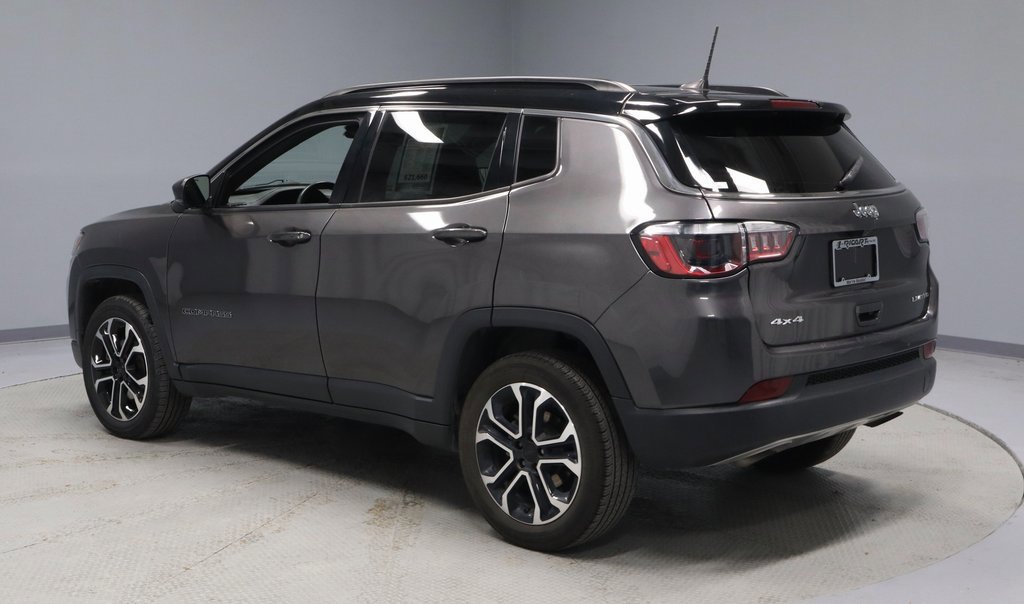 Used 2023 Jeep Compass Limited image 3