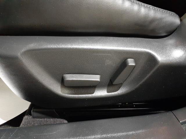 Used 2018 MAZDA MAZDA3 Touring image 15