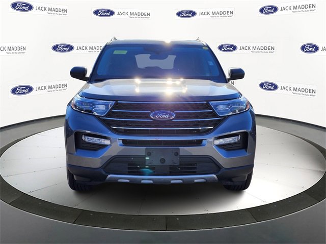 Certified 2022 Ford Explorer XLT w/ Equipment Group 202A image 8