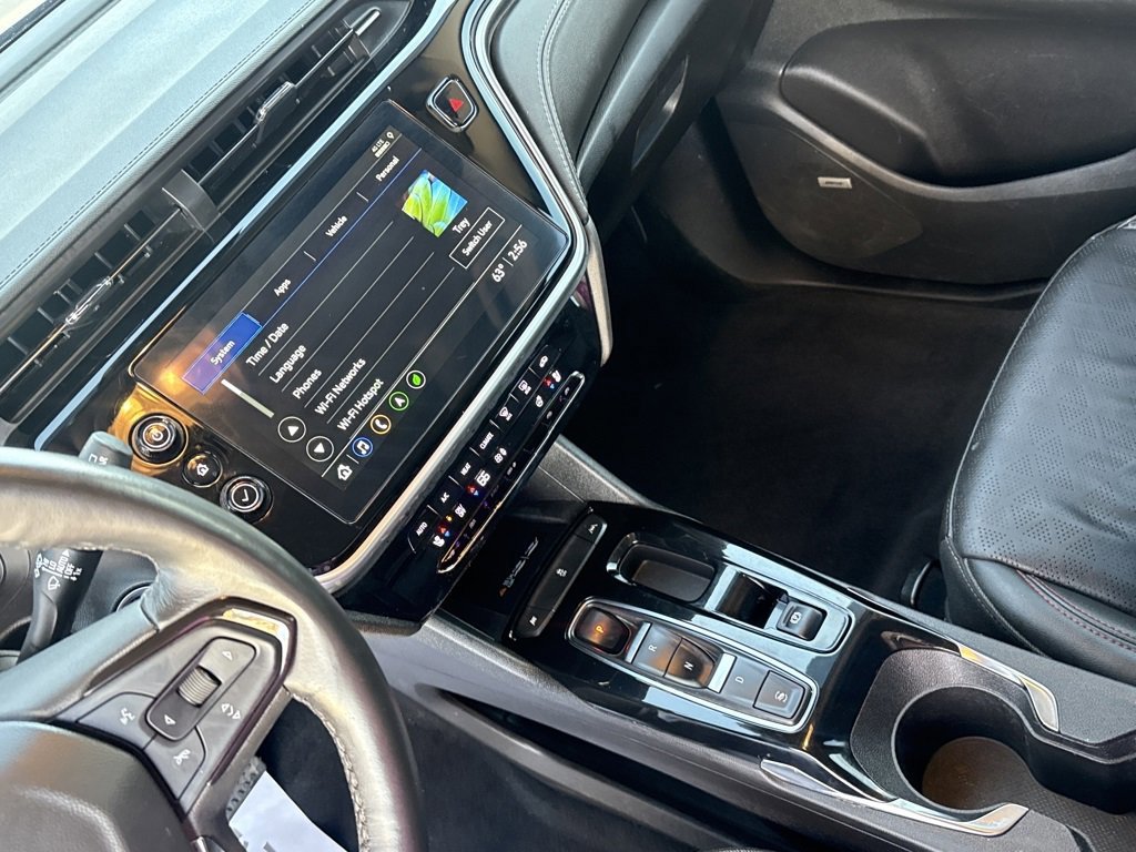 Used 2023 Chevrolet Bolt EUV Premier w/ Sun & Sound Package image 17