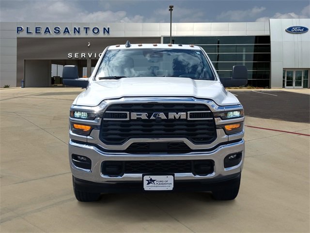 Used 2025 RAM 2500 Tradesman w/ Chrome Appearance Group image 8