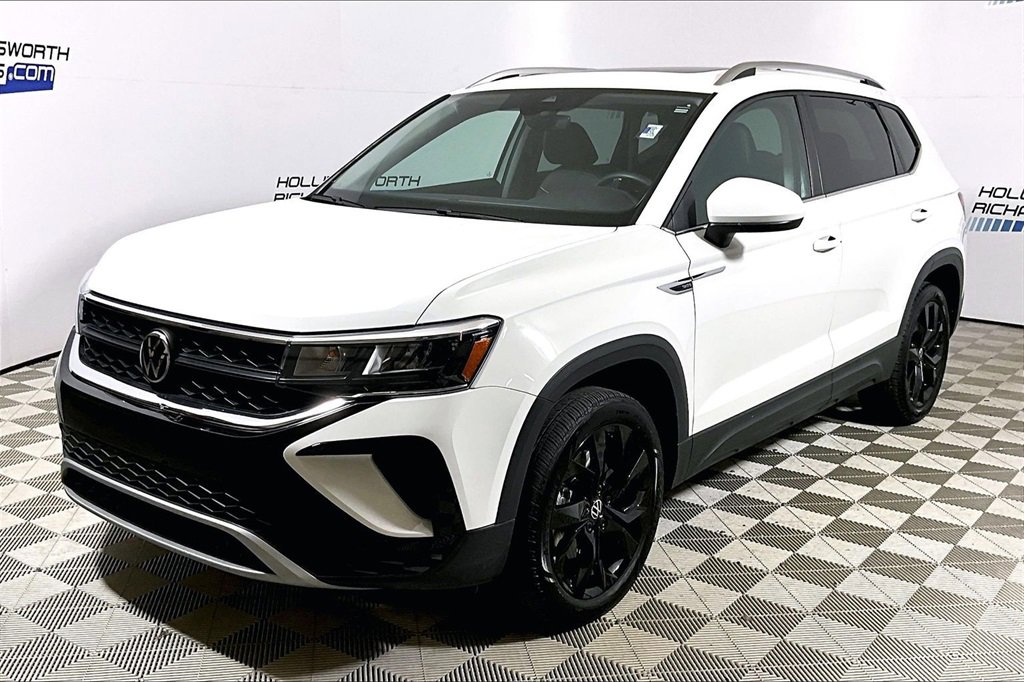 Used 2024 Volkswagen Taos SE