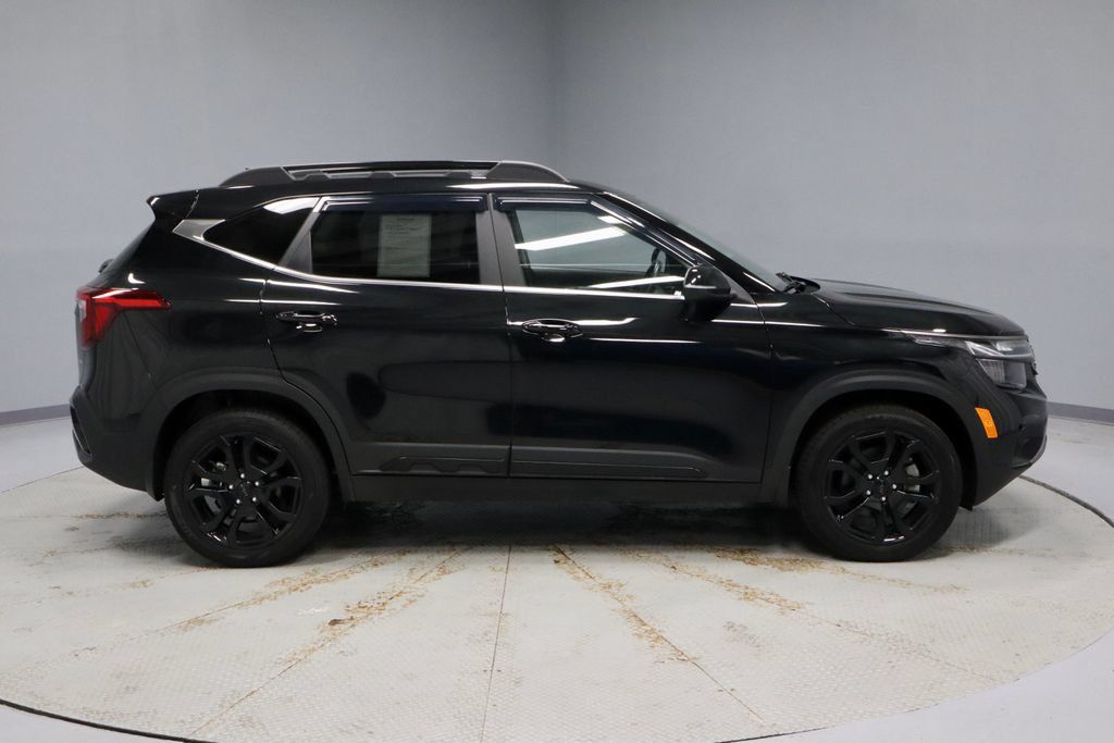 Used 2025 Kia Seltos X-Line AWD/4WD image 13
