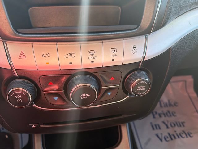 Used 2020 Dodge Journey SE w/ Blacktop Package FWD image 11