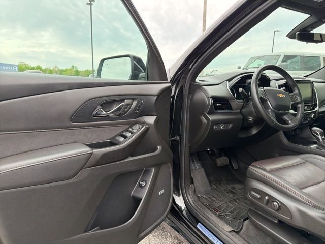 Used 2023 Chevrolet Traverse High Country image 10