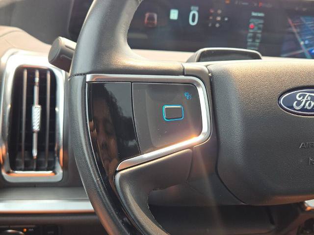 Certified 2025 Ford Expedition Platinum AWD/4WD image 33