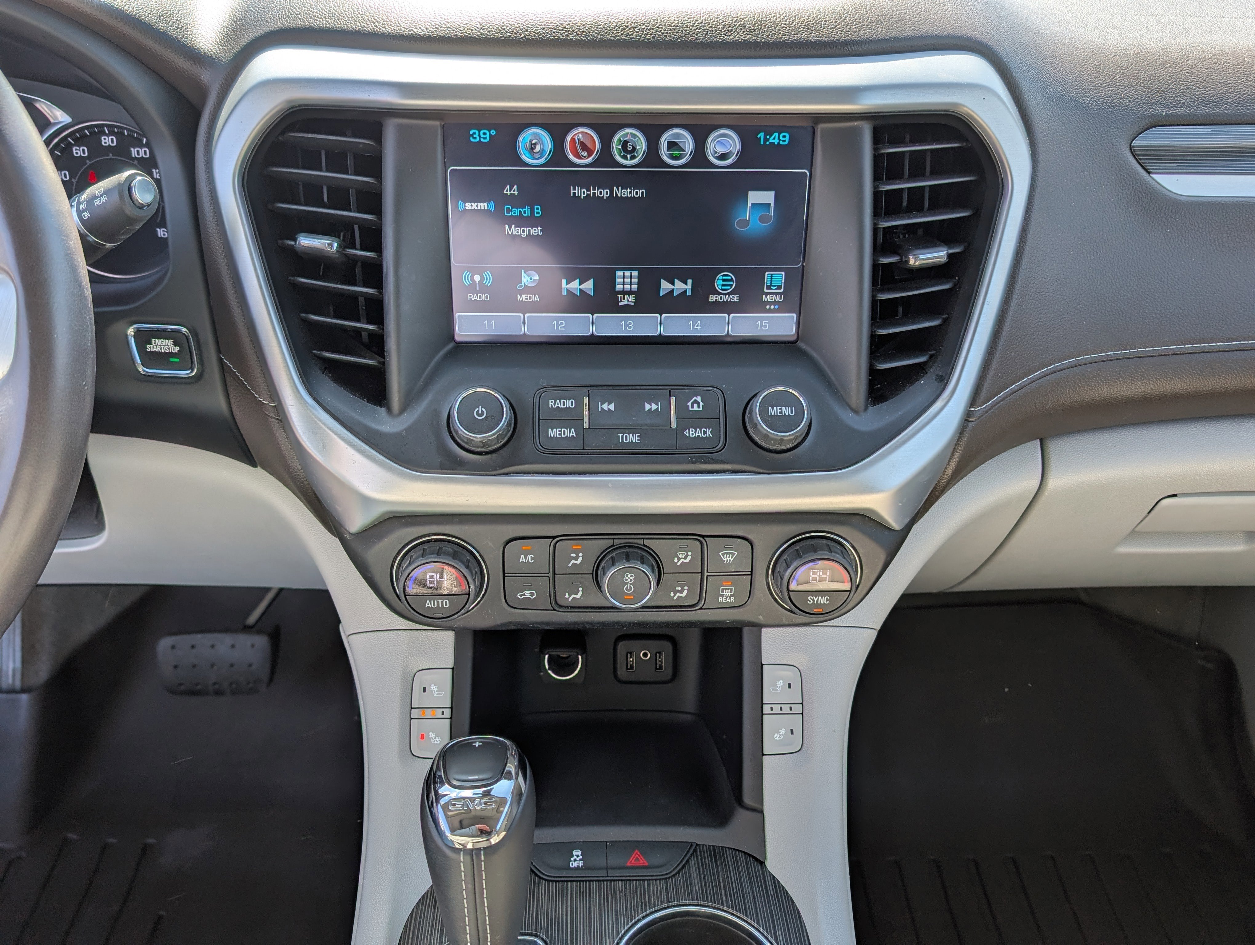 Used 2018 GMC Acadia SLT w/ LPO, Black Accent Package image 19