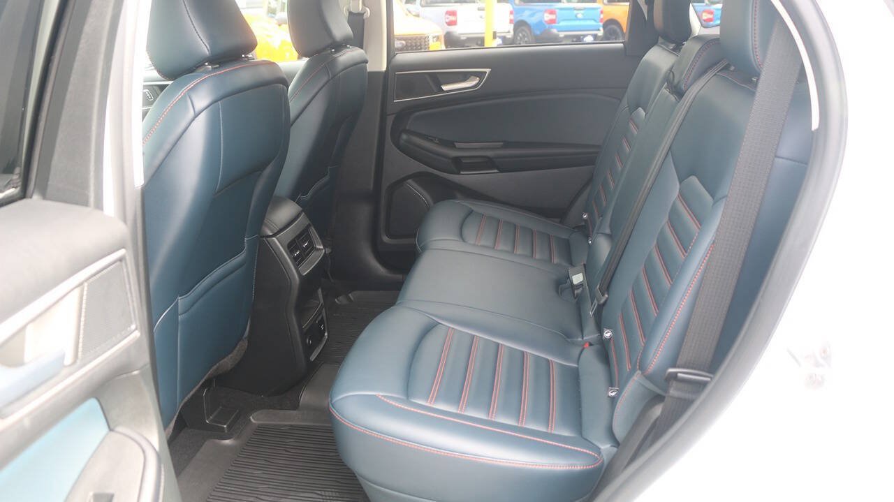 Certified 2023 Ford Edge SEL w/ Sport Appearance Package AWD/4WD image 12