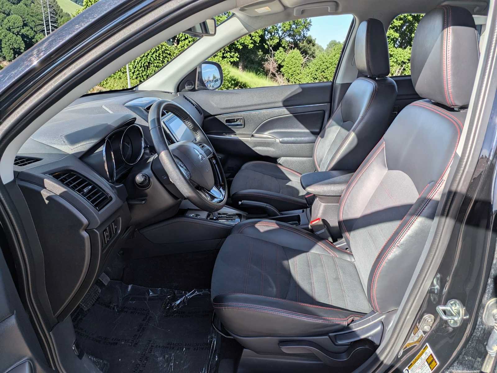 Used 2024 Mitsubishi Outlander Sport SE AWD/4WD image 13