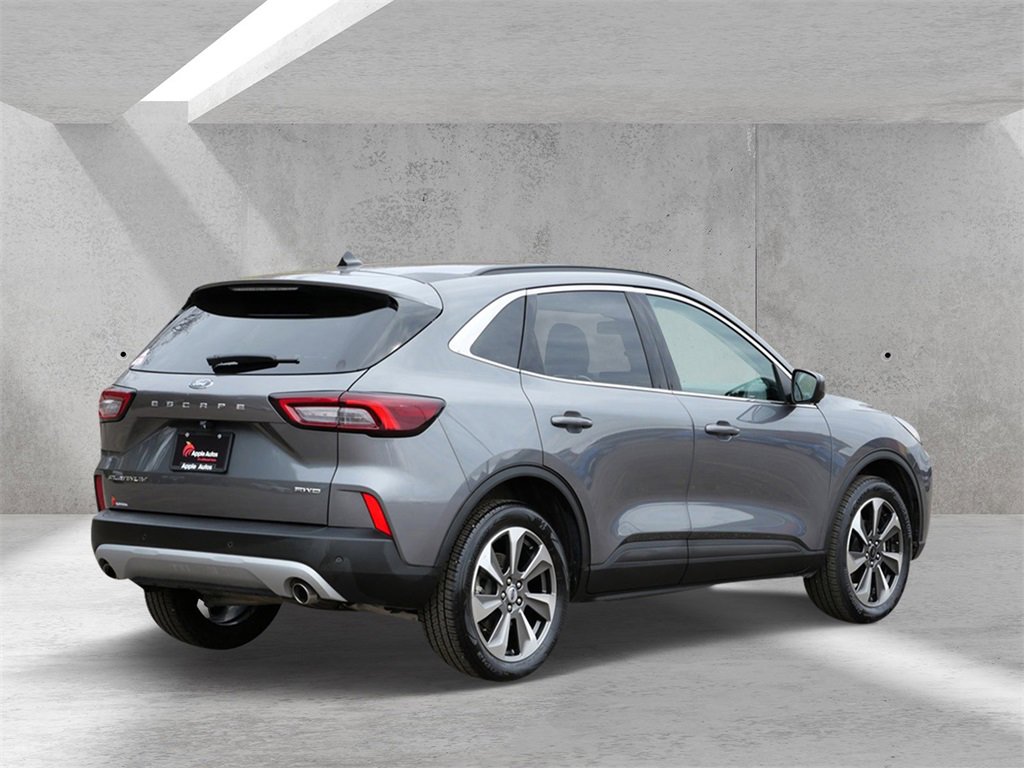 Certified 2024 Ford Escape Platinum image 3