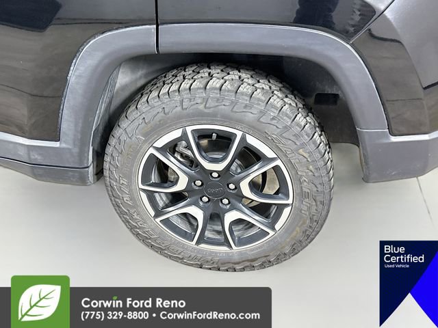 Used 2024 Jeep Compass Trailhawk AWD/4WD image 31