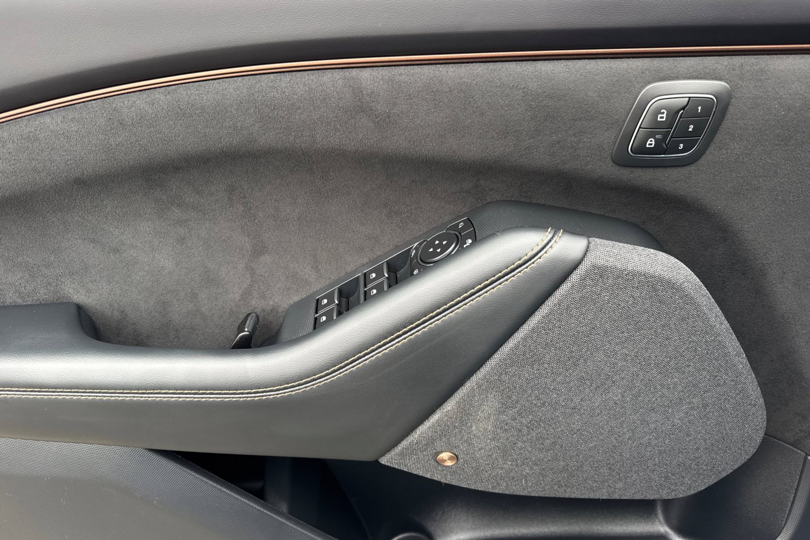 Certified 2022 Ford Mustang Mach-E GT image 12